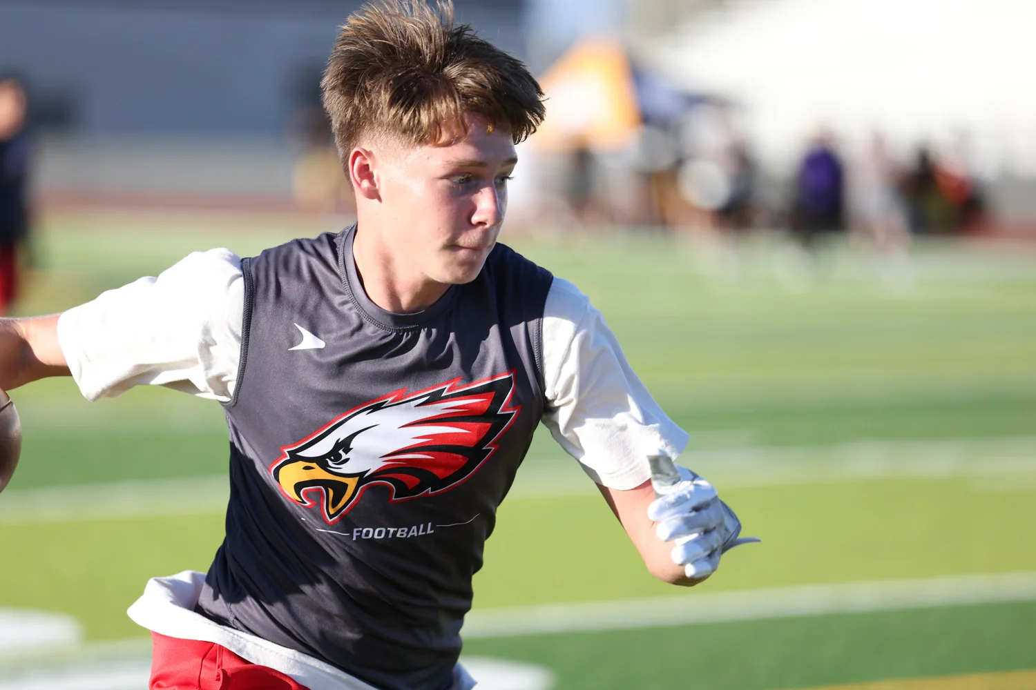 WR looking to shake off the defender